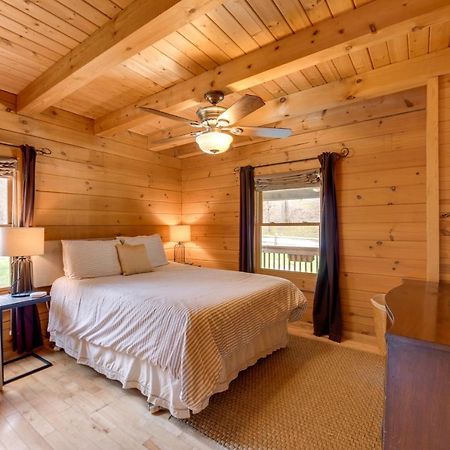 Creekside Bryson City Cabin With Private Hot Tub Екстериор снимка