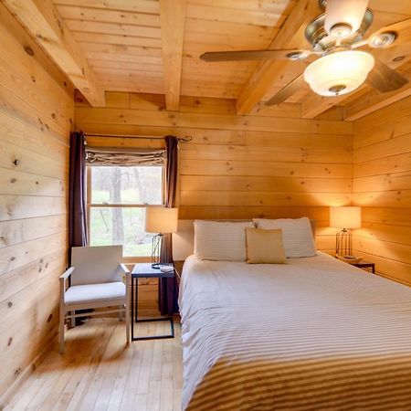 Creekside Bryson City Cabin With Private Hot Tub Екстериор снимка