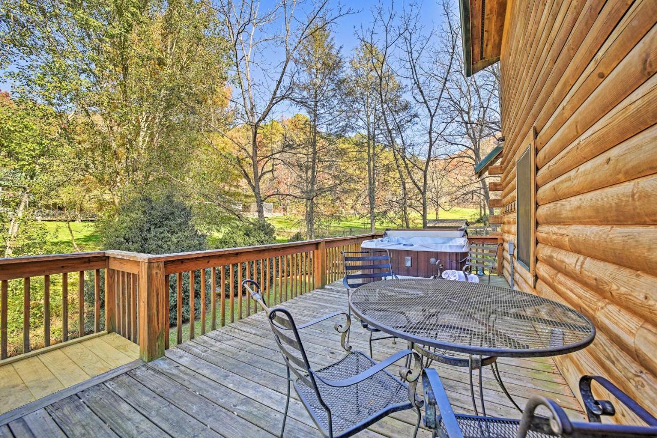 Creekside Bryson City Cabin With Private Hot Tub Екстериор снимка
