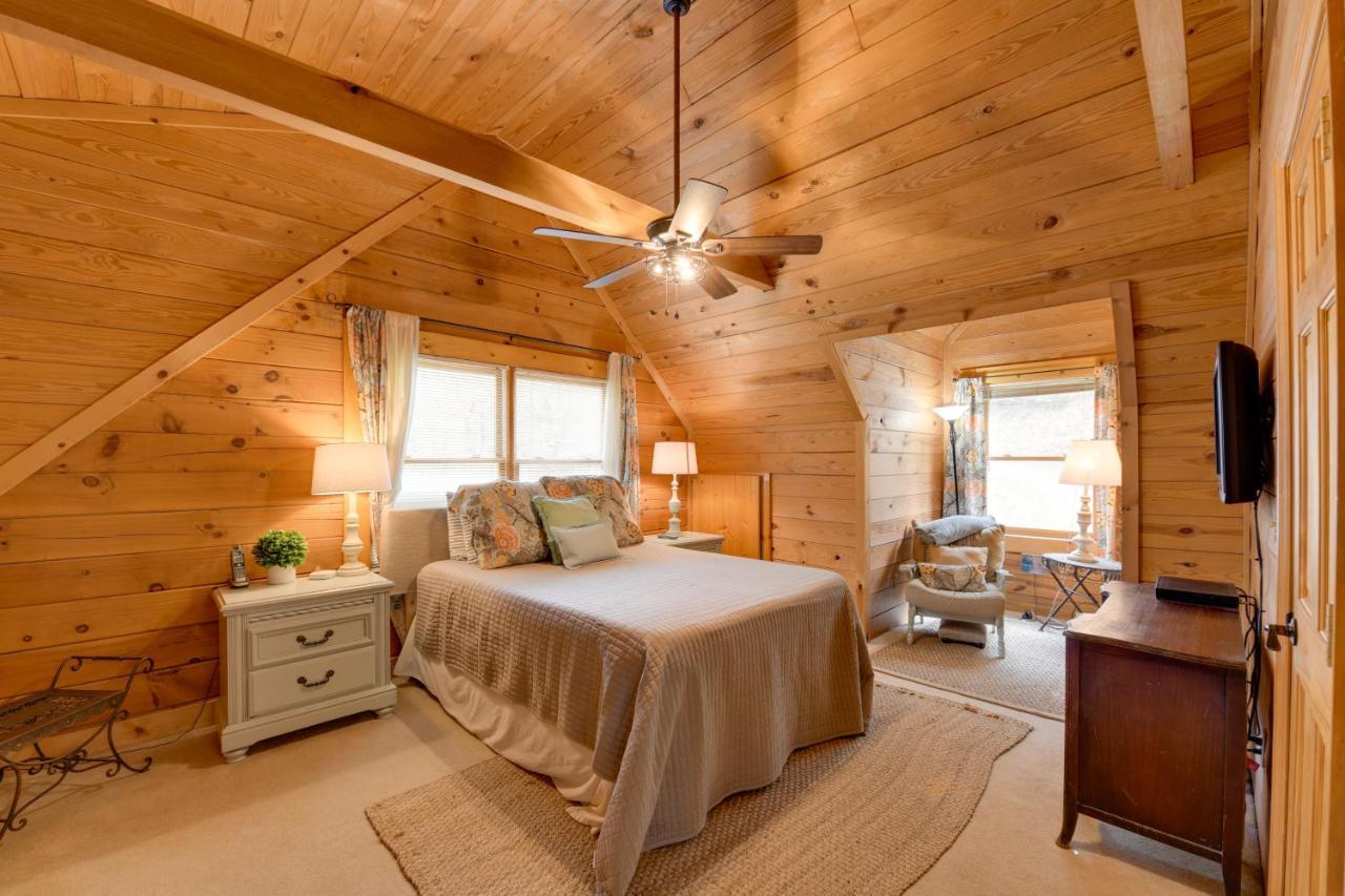 Creekside Bryson City Cabin With Private Hot Tub Екстериор снимка