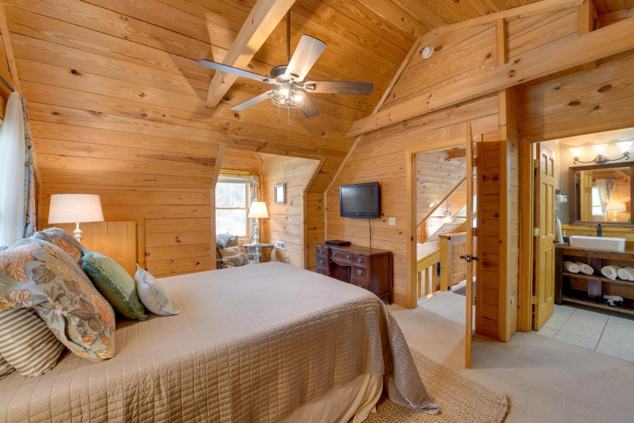 Creekside Bryson City Cabin With Private Hot Tub Екстериор снимка